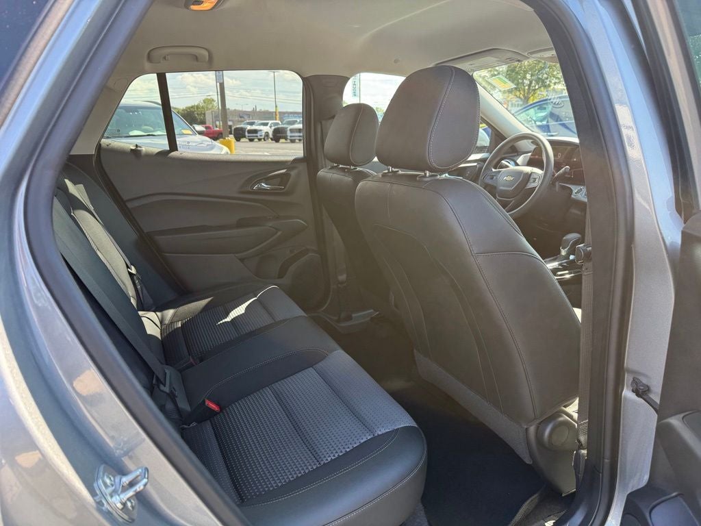 2025 Chevrolet Trax FWD LT