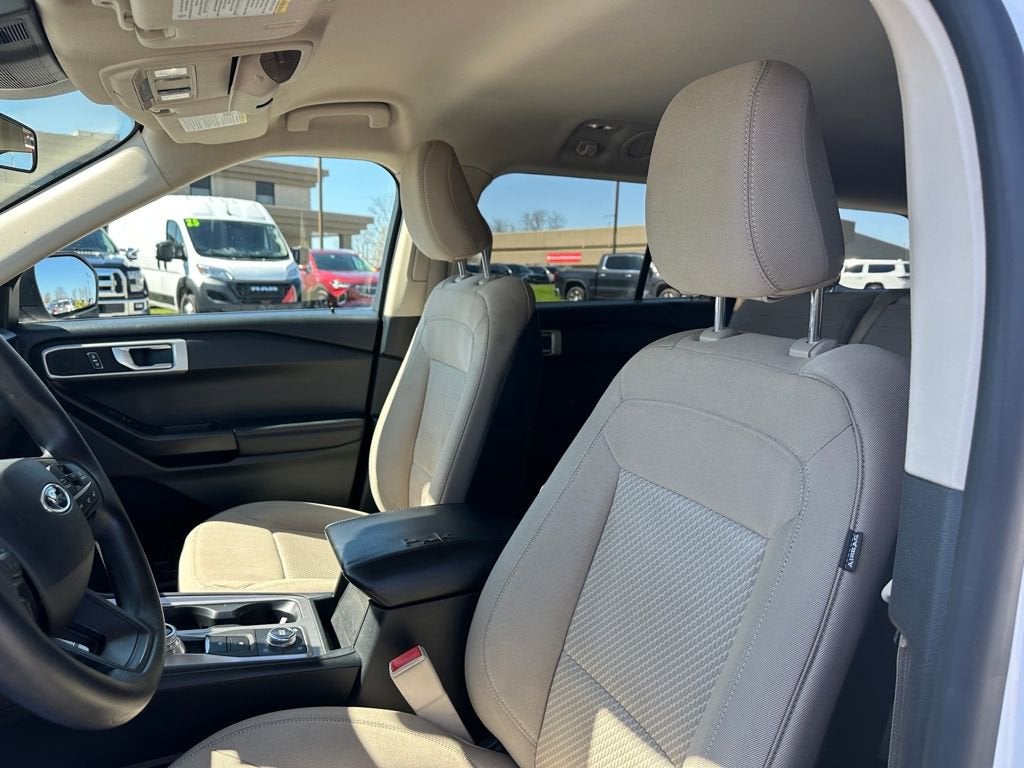 2020 Ford Explorer Base