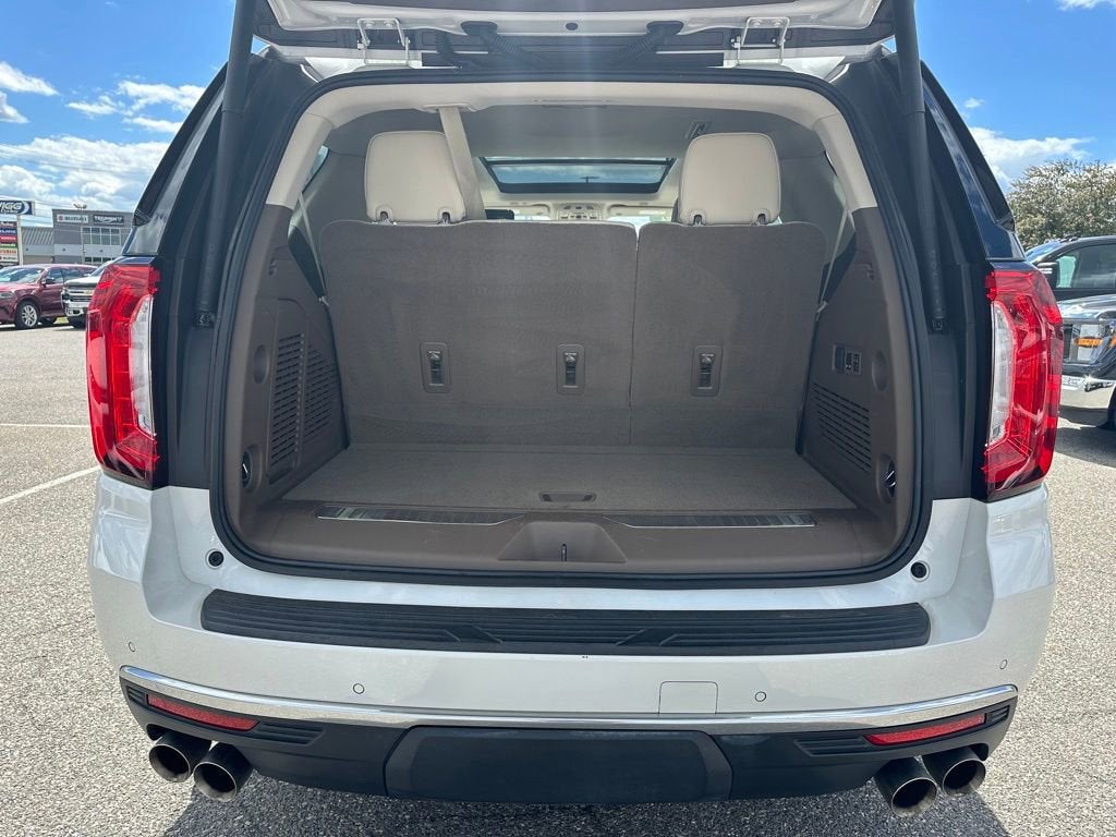 2021 GMC Yukon Denali - Photo 18