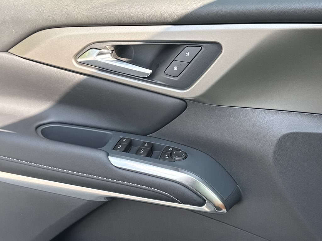 2027 Chevrolet Traverse LT - Photo 30