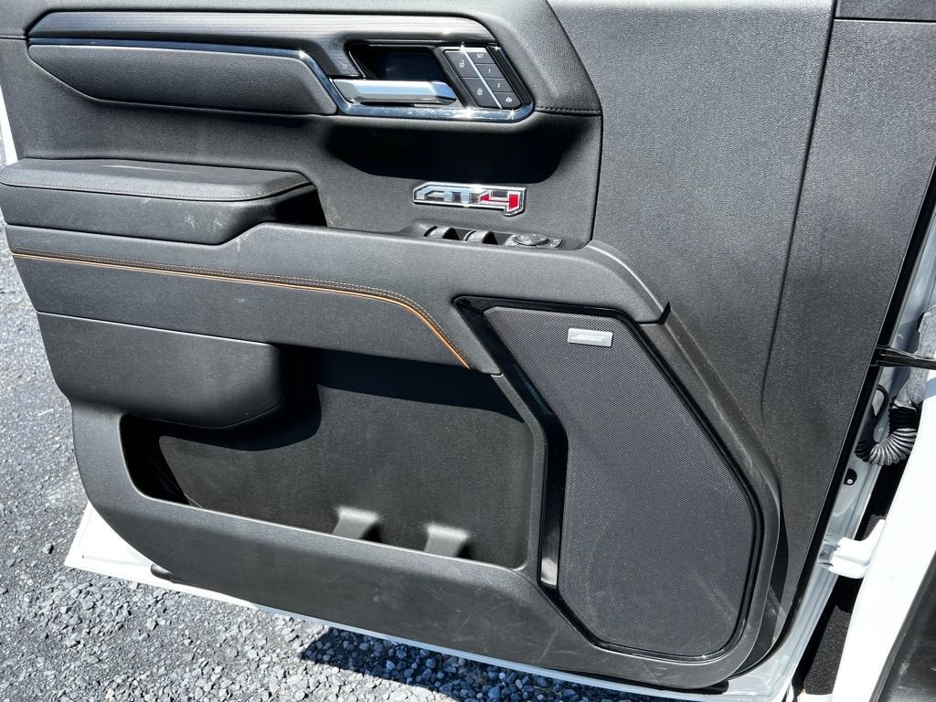 2025 GMC Sierra 1500 AT4