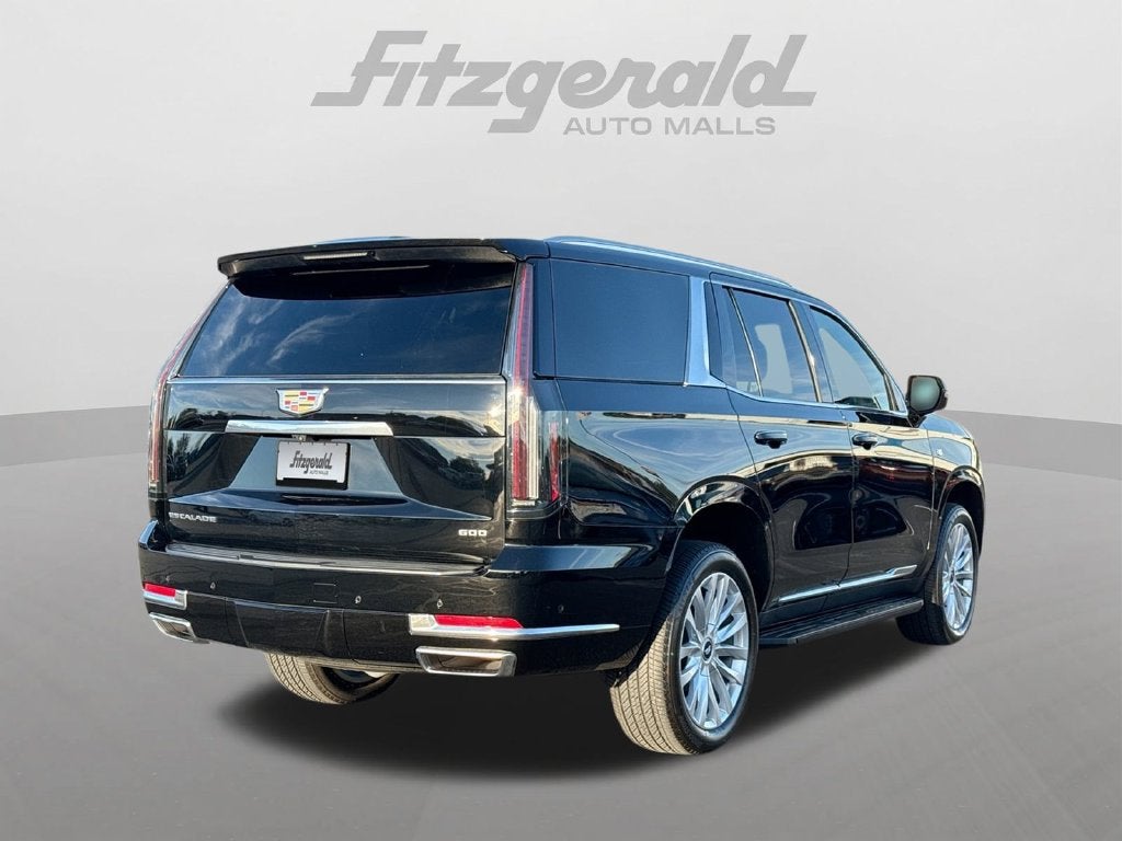2025 Cadillac Escalade Luxury
