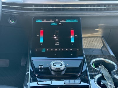 2025 Cadillac Escalade Luxury