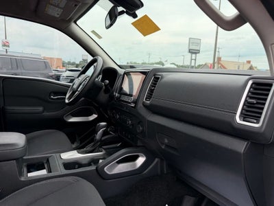 2022 Nissan Frontier Crew Cab SV 4x4