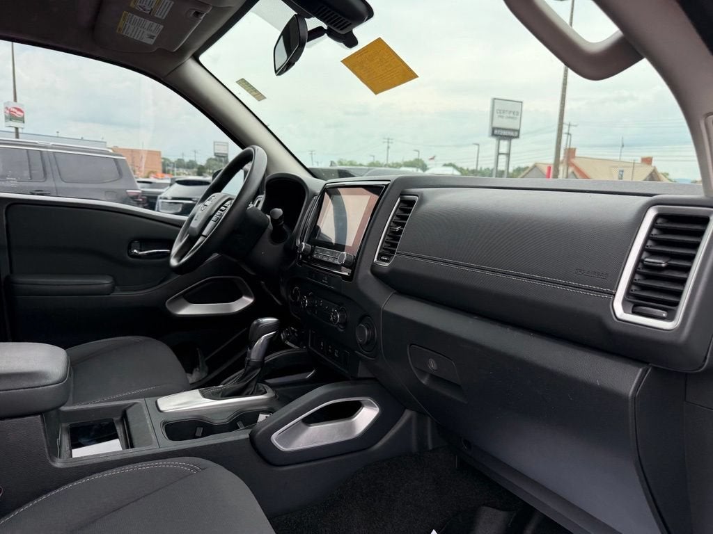 2022 Nissan Frontier Crew Cab SV 4x4