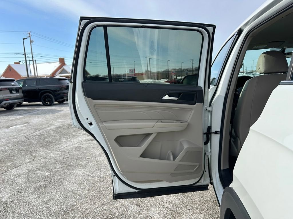 2021 Volkswagen Atlas 3.6L V6 SE w/Technology