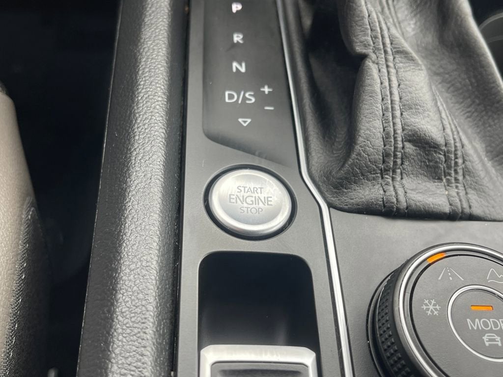 2020 Volkswagen Atlas Cross Sport 3.6L V6 SEL Premium