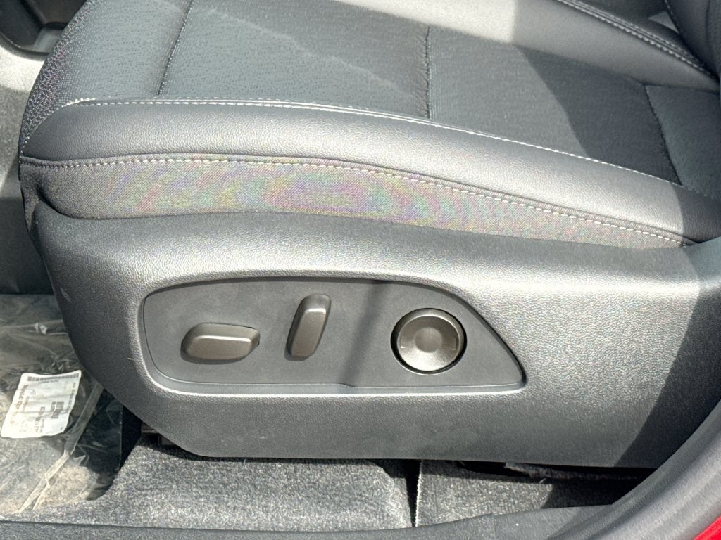 2027 Chevrolet Equinox LT - Photo 27