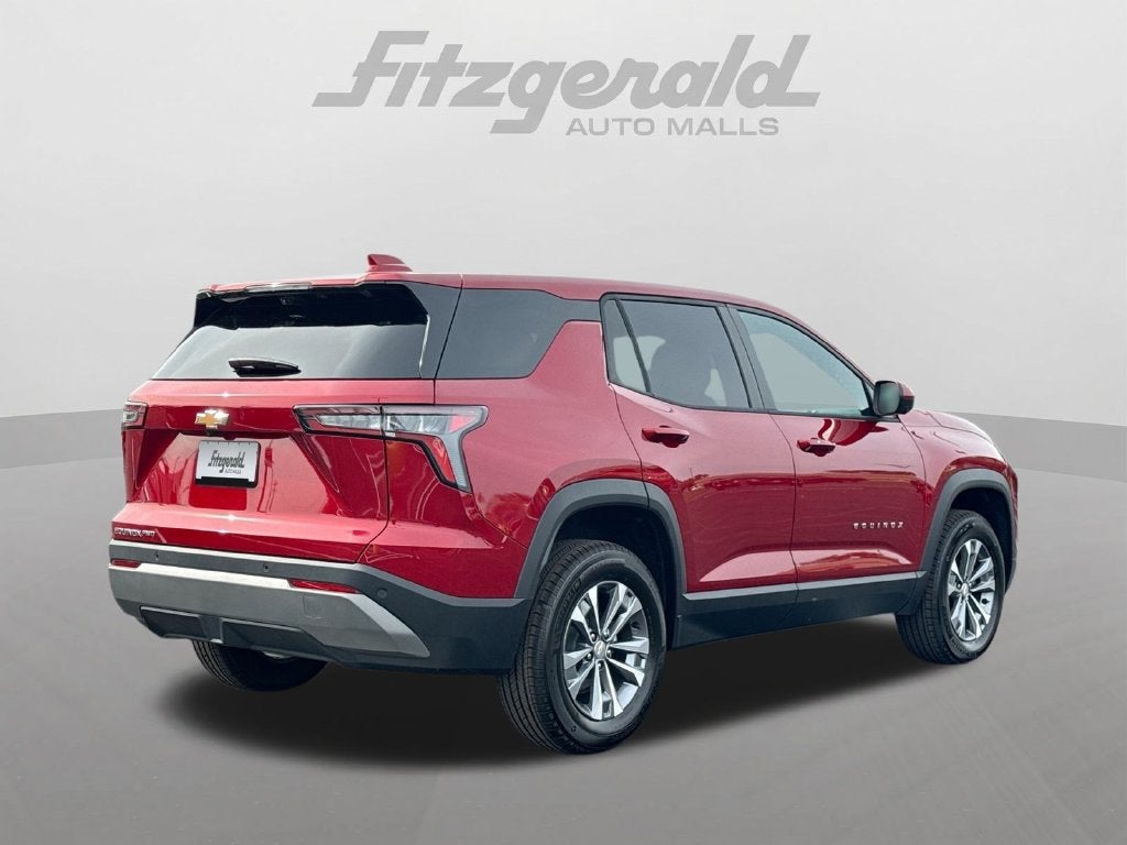 2027 Chevrolet Equinox LT - Photo 8
