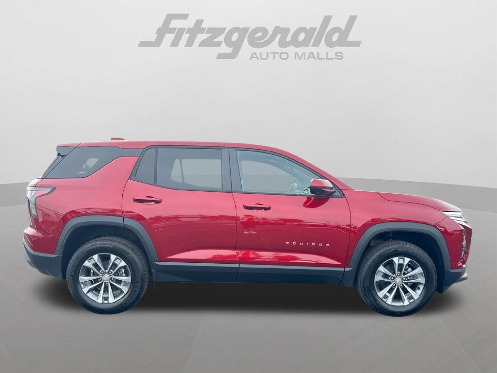 2027 Chevrolet Equinox LT - Photo 9