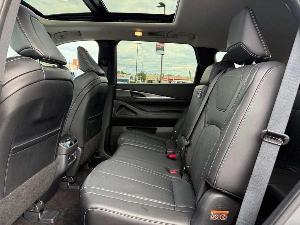 2024 INFINITI QX60 LUXE