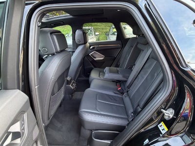 2025 Audi Q3 Premium 45 TFSI S line quattro Tiptronic