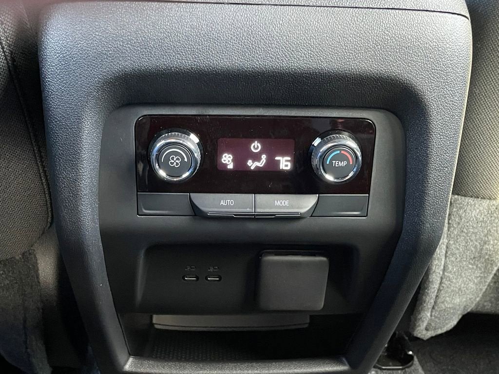 2024 Chevrolet Traverse Z71