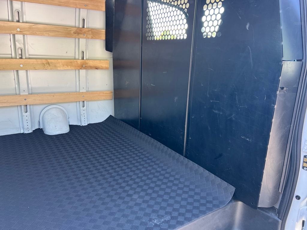 2024 Chevrolet Express Cargo 2500 WT