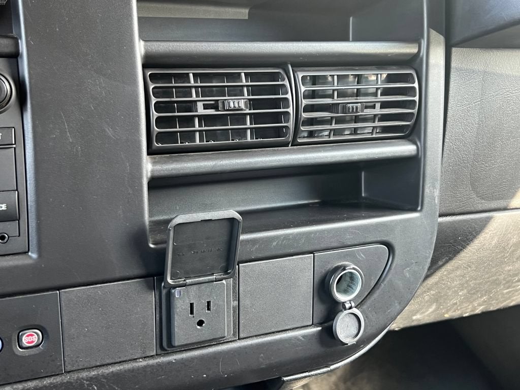 2023 Chevrolet Express Cargo 2500 1WT