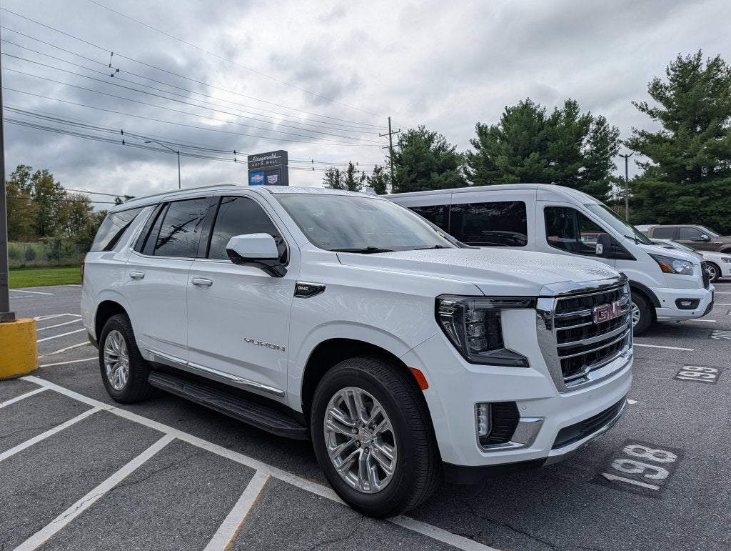2023 GMC Yukon SLT
