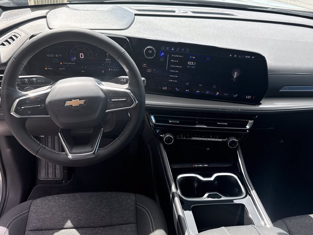 2027 Chevrolet Traverse LT