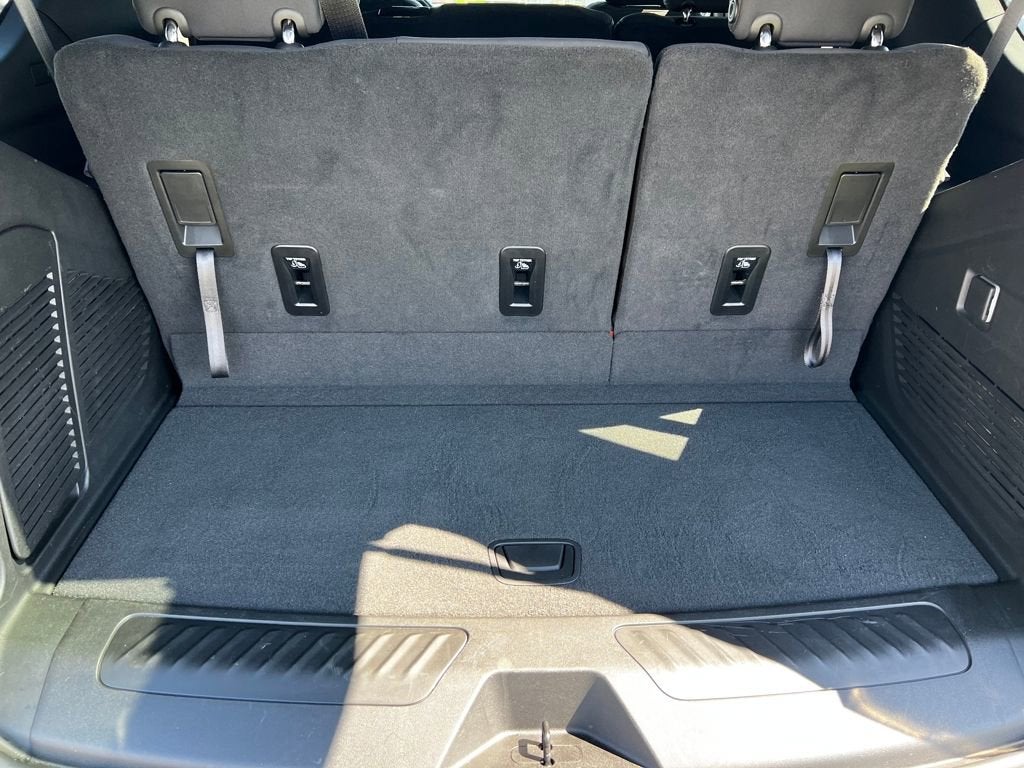 2024 Chevrolet Tahoe LS