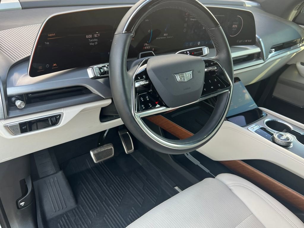 2026 Cadillac VISTIQ Sport