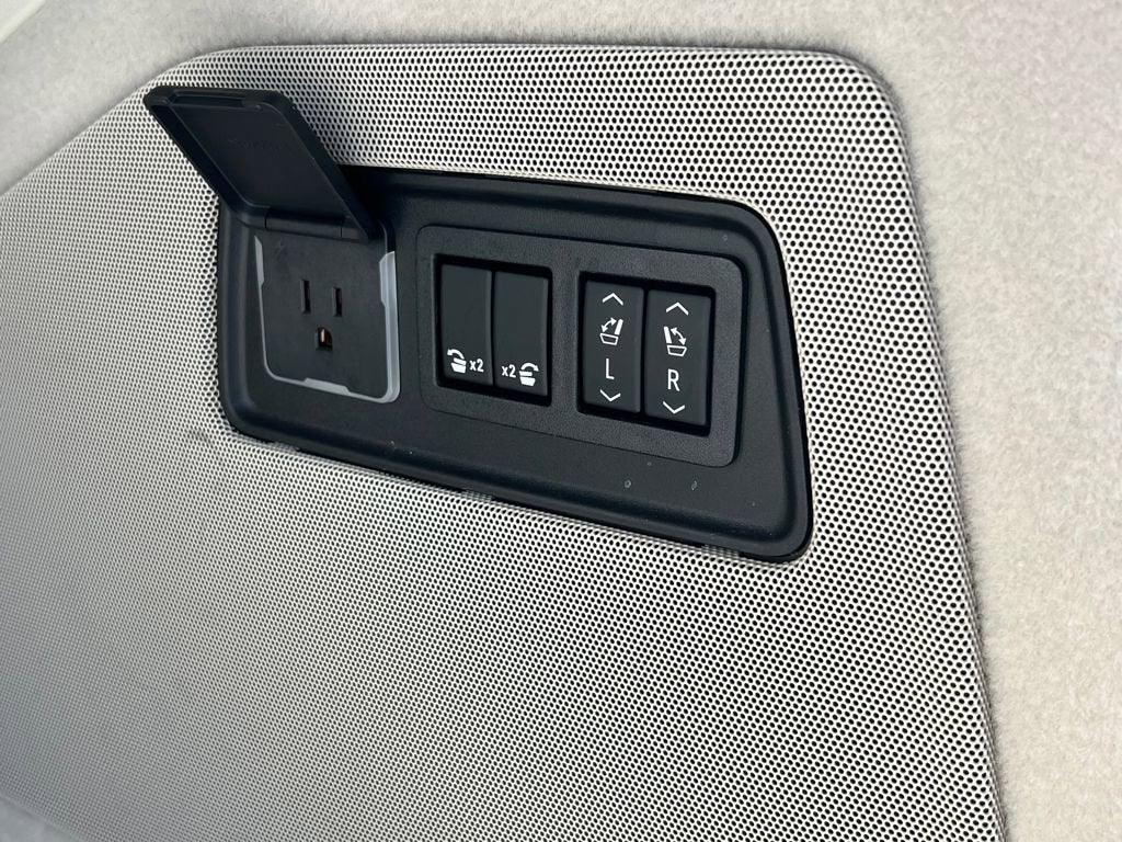 2022 Cadillac Escalade Premium Luxury Platinum