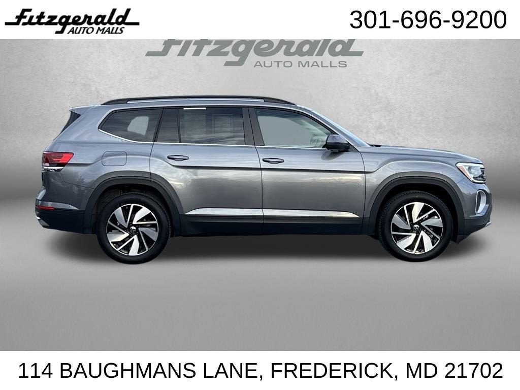 2025 Volkswagen Atlas 2.0T SE w/Technology