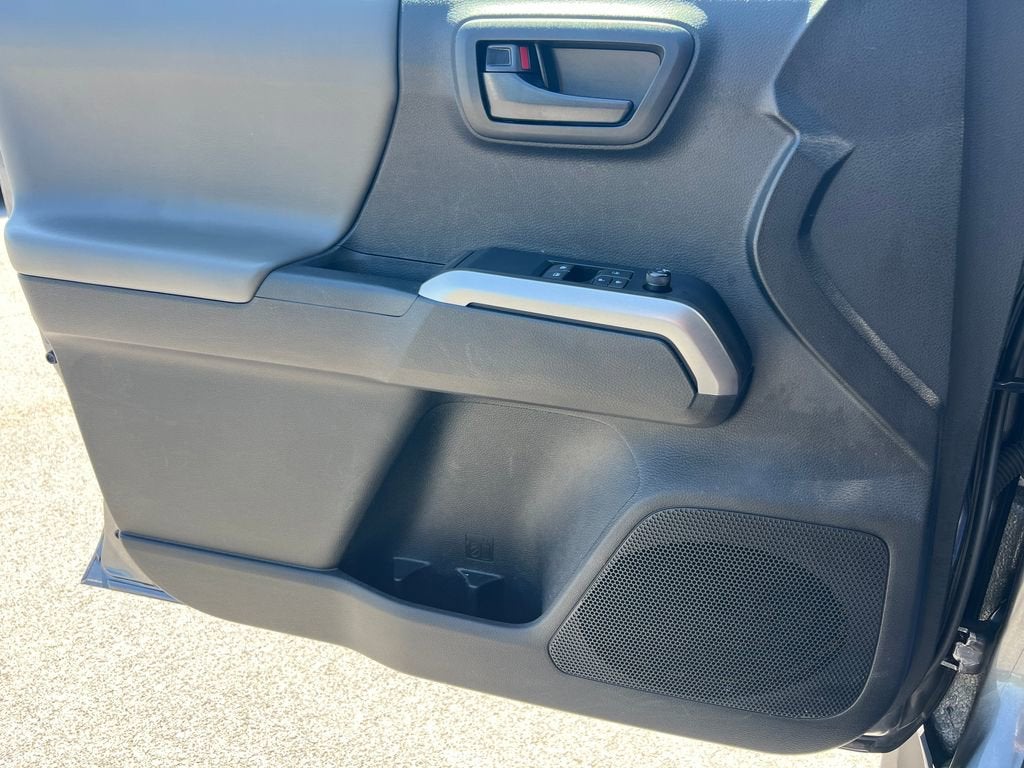 2022 Toyota Tacoma 4WD SR