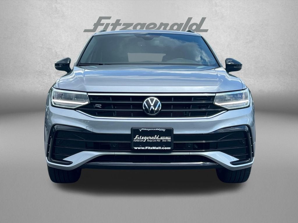 2024 Volkswagen Tiguan SE R-Line Black
