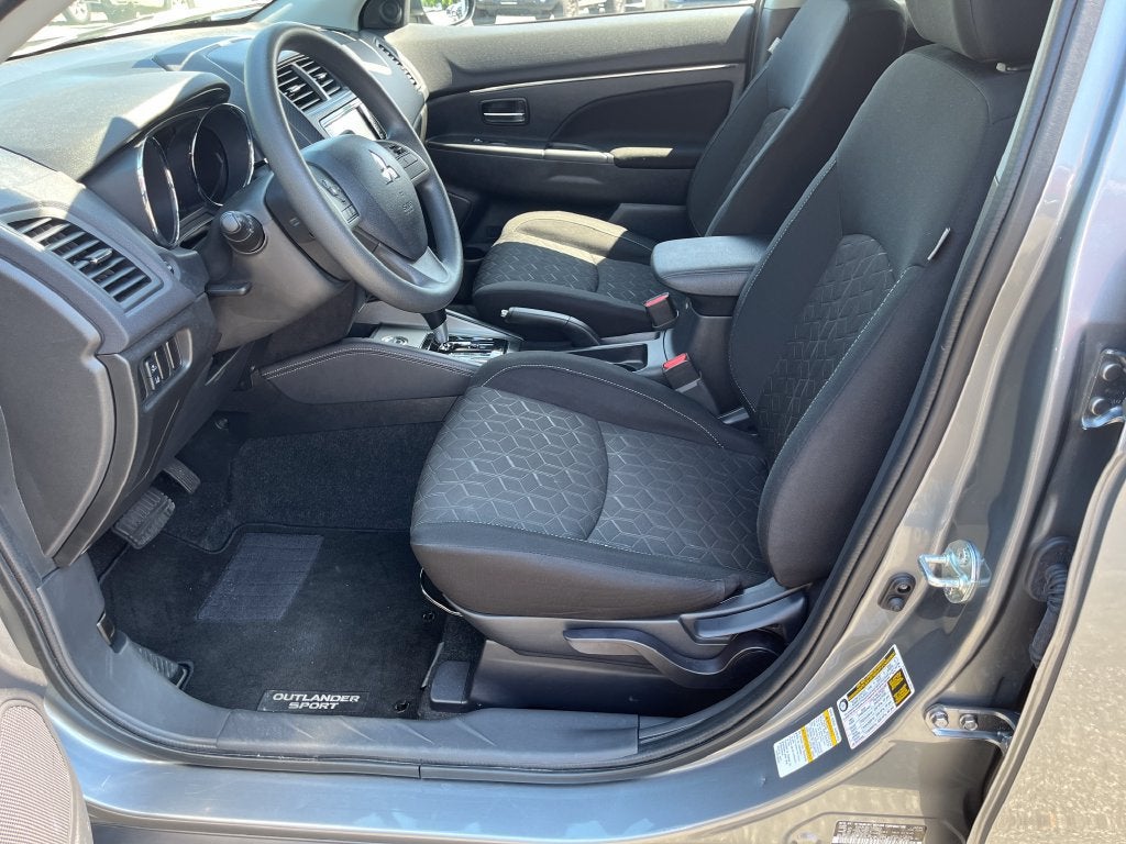 2025 Mitsubishi Outlander Sport S