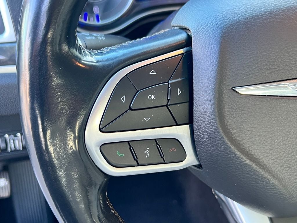 2022 Chrysler 300 Touring L