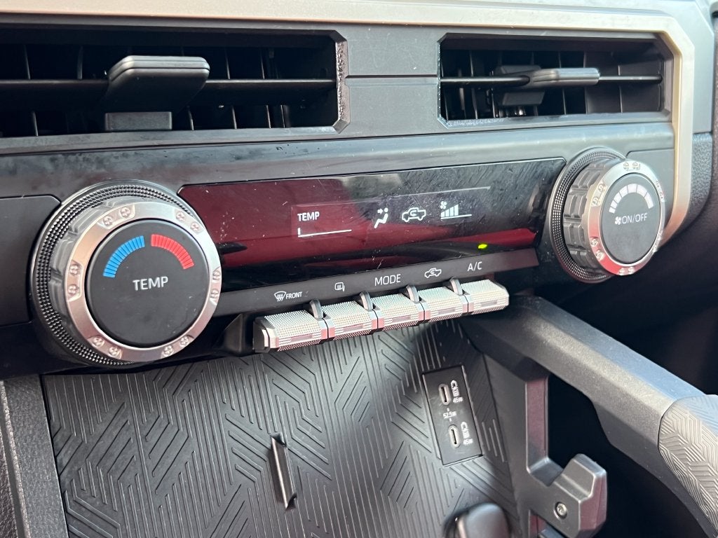 2024 Toyota Tacoma 4WD SR5