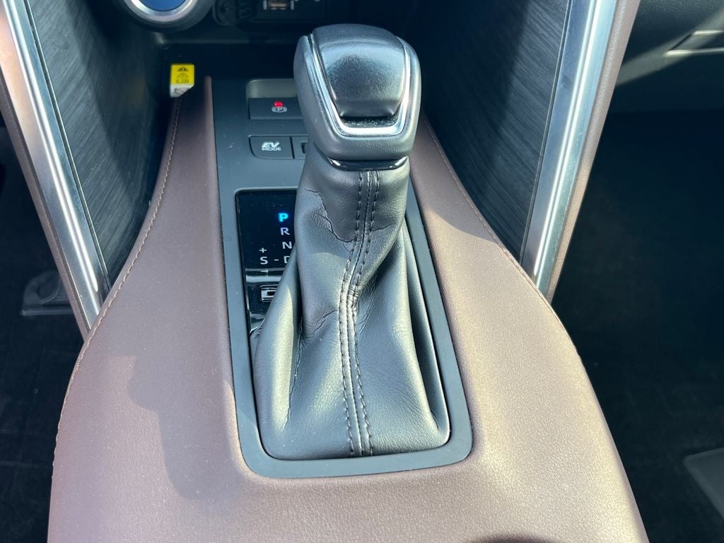 2022 Toyota Venza LE