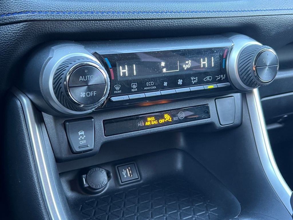 2024 Toyota RAV4 Hybrid SE